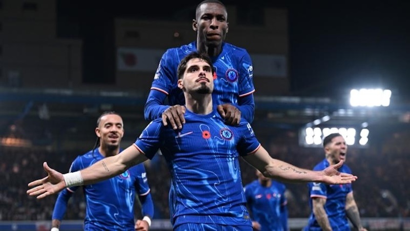 Chiến thắng ấn tượng trước Tottenham
