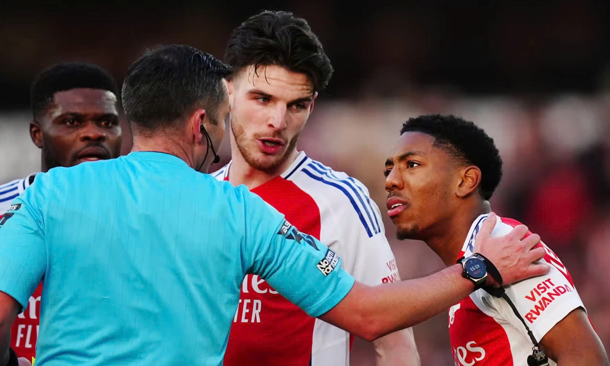 michael-oliver-arsenal-1737823-8936-2626-1737823773
